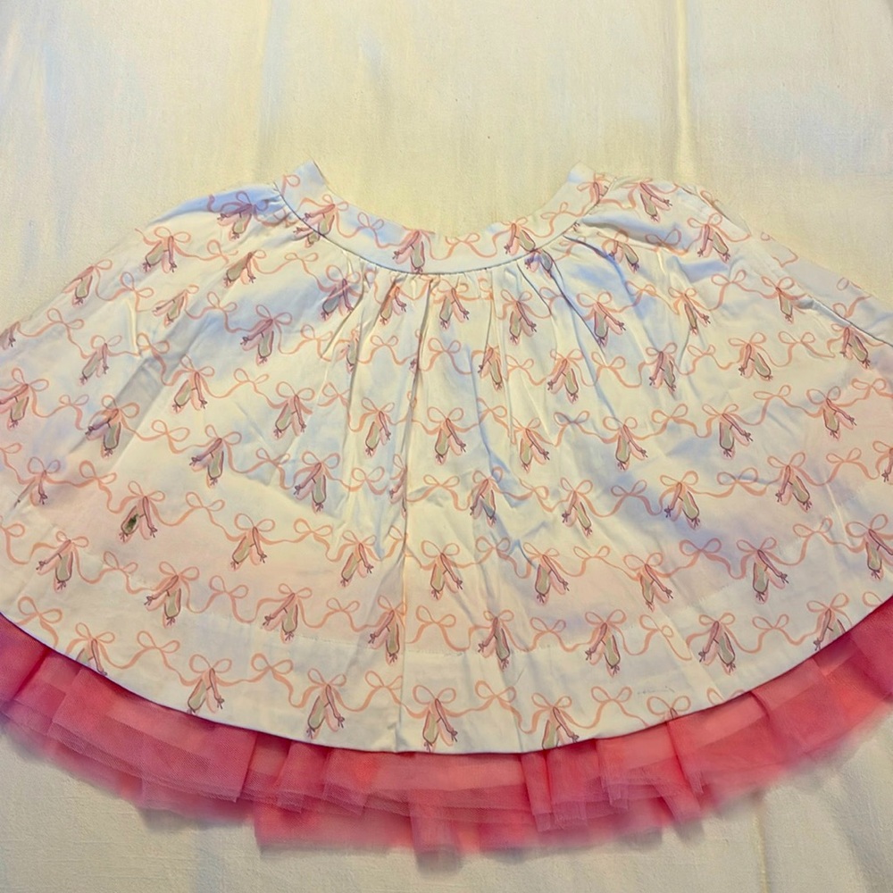 Adorable ballet shoe Kate Spade skirt with pink tule trim - size 12 years